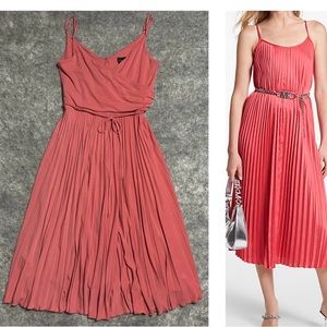 Max And Cleo Pleated Empire Waist Dress Women's M Salmon Pink A-line
